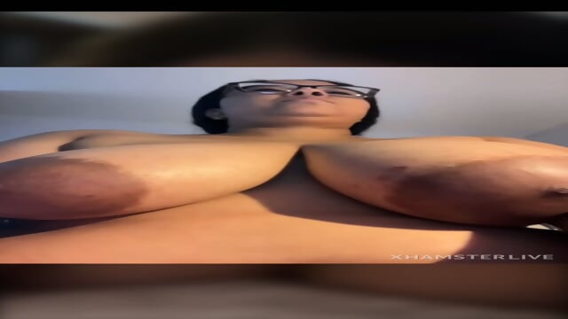 Marta shows her big tits