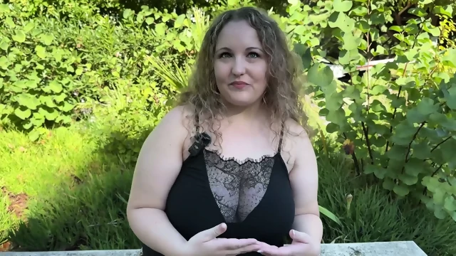 French Curvy Slut Got That Natural Beauty On Her