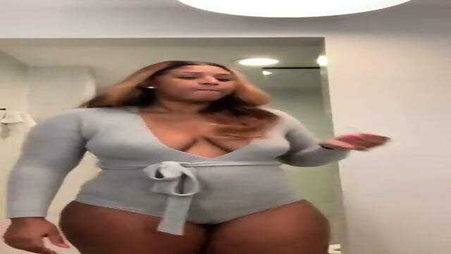 More of her here, 87 videos => https://rentry.co/hd84i5vw