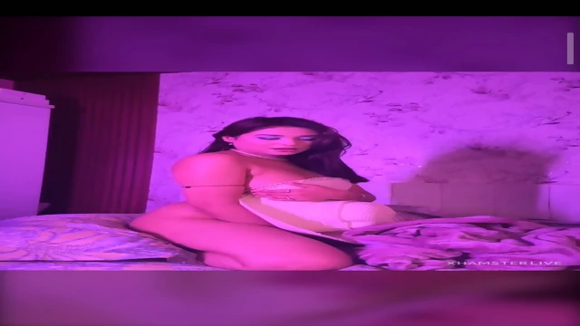 chloiedecker tease