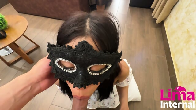 Chica Army de BTS se toma la leche y da el culo por entradas a concierto de su grupo koreano favorito