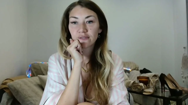 Young Teen's First DP Experience Leaves Her Shaking And Dripping