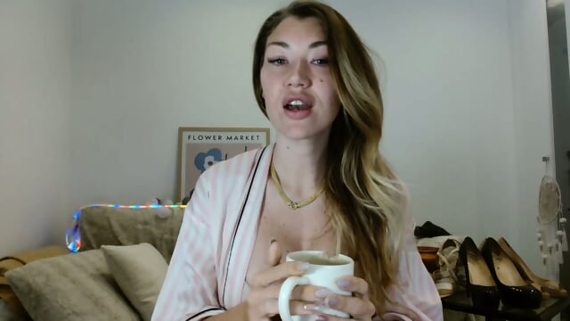 Teen stepsis moans through tears as her pussy gets properly broken in