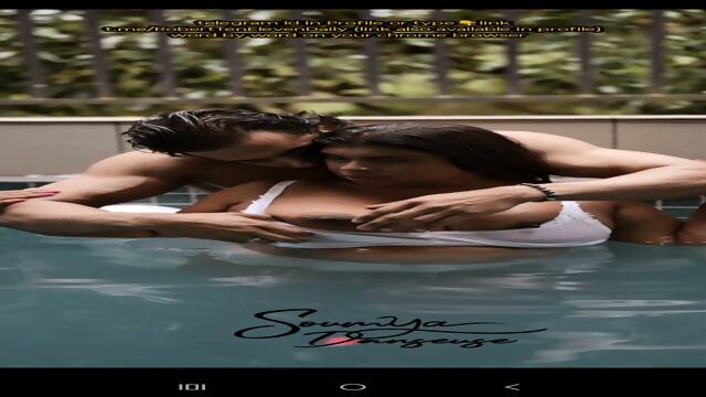 Mallu actress Soumya enjoying in swimming pool