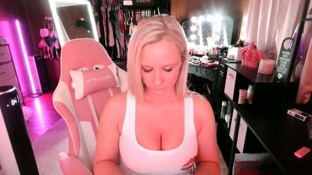 Teen cheerleader's perfect ass spanked red before rough anal in equipment room