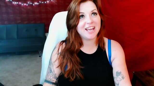 Young teen screams as virgin holes get properly broken in