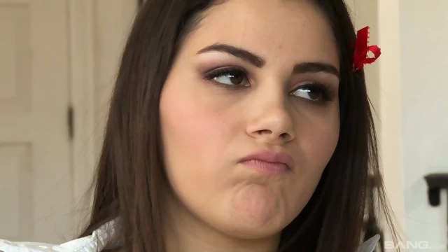 HQ4K - Σ́𝕙́𝕖́ 𝕡́𝕝́𝕒́𝕪́𝕤́ Σ́𝕔́𝕙́𝕠́𝕠́𝕝́𝕘́𝕚́𝕣́𝕝́ Δ́𝕣́𝕖́𝕤́𝕤́𝕦́𝕡́𝕤́ 𝕗́𝕠́𝕣́ 𝕙́𝕖́𝕣́ 𝕞́𝕒́𝕟́