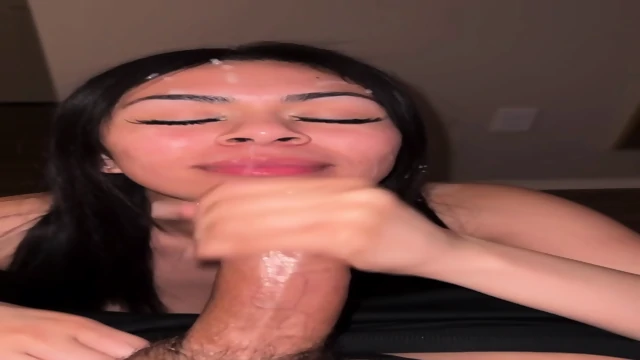 Latina Mami Gives The Best Head In The Game