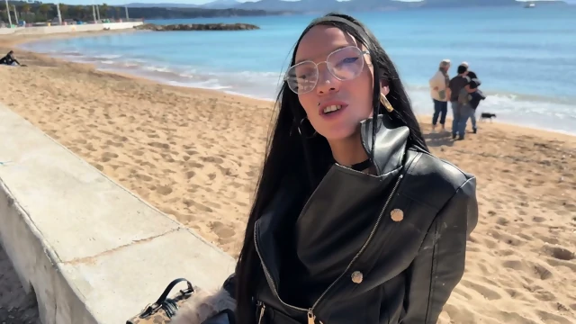 Marina, 27 Years Old, A Nurse In Lyon!