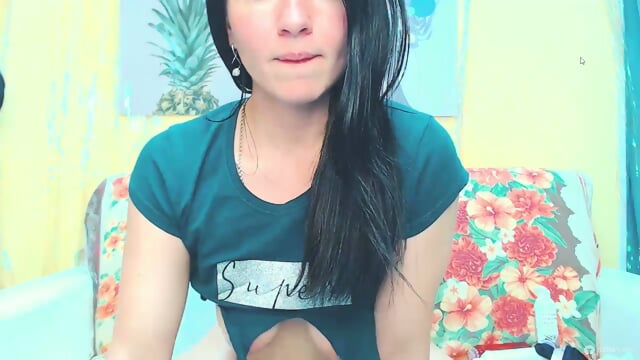 (2) TinyZoe...ukranian webcam