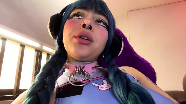 Naughty teen begs for mercy as BBC destroys her petite frame in closet