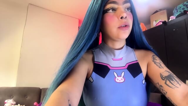 Innocent teen's first DP leaves her dripping and shaking