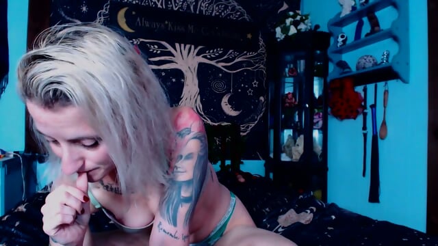 Teen cheerleader's uniform torn open for rough locker room breeding