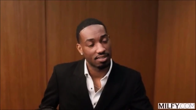 BBC-Craving Mob Wife Phoenix Gets What She Wants