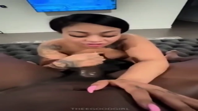 Thicc ebony babe takes BBC