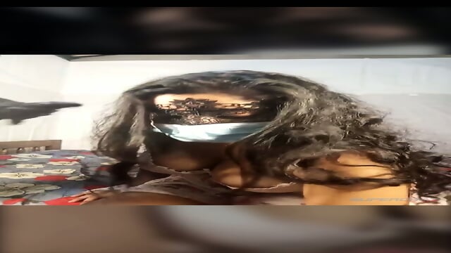 Young indian housewife 😱🥵