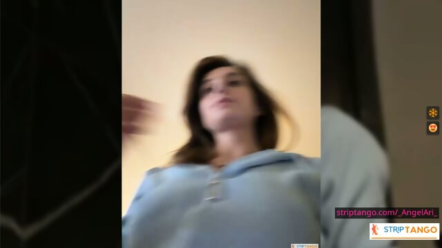 Handheld cam tease sexy stepfamily cam fantasy! See her start a real time chat now! Countdown to orgasm she masturbates, One click and you re in.