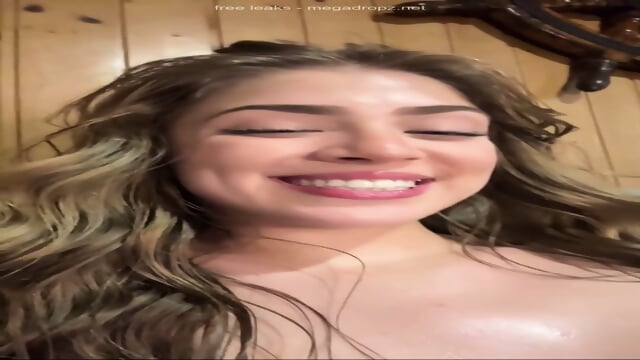 M4rycybergirl Oils Herself And Plays With Dildo