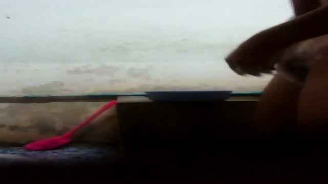 Kamera tersembunyi buat ngintip si tompel