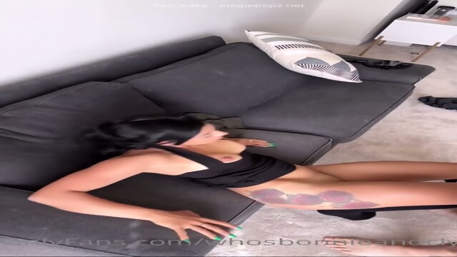 Whosbonnieandclyde Gets Fucked On The Couch