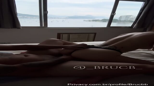 Brucbb Wakes Up Her Boyfriend For Sex