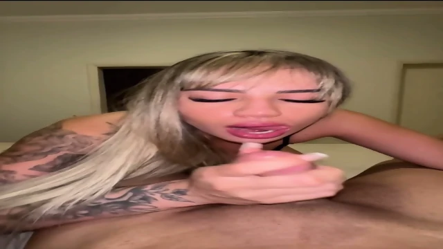 Loira Rabuda Vai Dormir Mas O Primo Fica Na Espreita Pra Mete A Pika