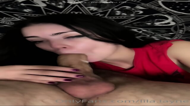 Lila Layne Loves To Suck Cock