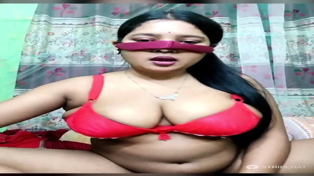 Indian Stripchat Turshaio horny show