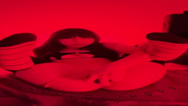 Candy Nymph Pussy Masturbation With Dildo