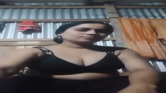 Big Boobs Village Bhabhi Showing