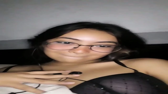 BrasileÃ±a Chichona Y Culona Se Muestra En Directo