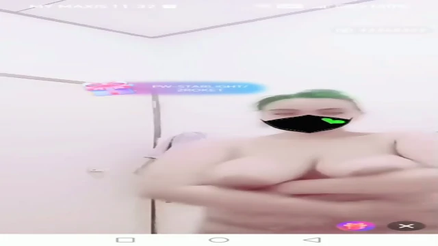 43368302 Baby Arab Mango Live