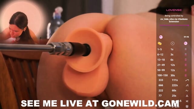 Live Cam Girl's Big Ass Pounded by Toy Machine