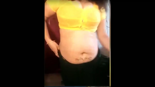 Hot Sneha Girl Saree Remove