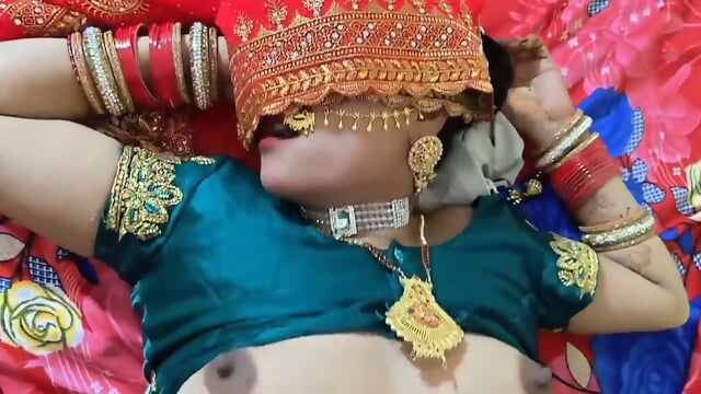 Beutiful New Married Couple Bedroom Romance Sex Clear Hindi Audio