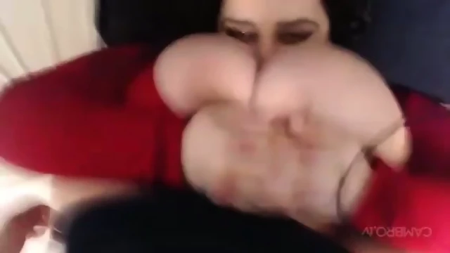 Blowjob between tits 7
