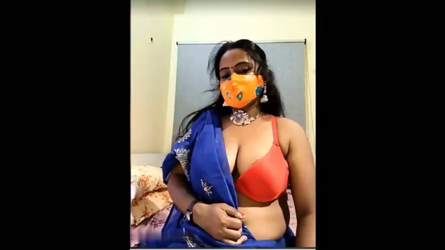 Sexy Telugu Wife Boobs Open Pressing