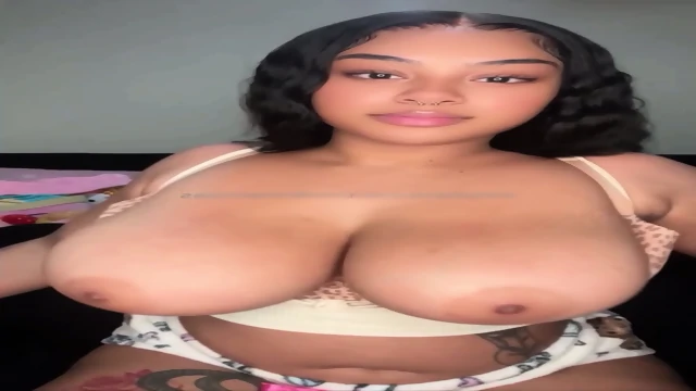 JA Pretty Face & Dripping Pussy