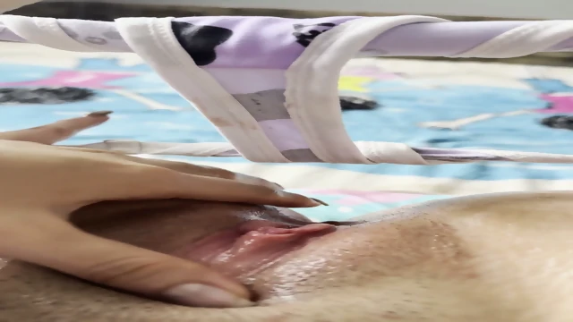 Gadis Comel Melancap