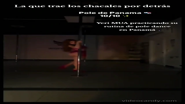 Yeri Mua Pole Dance.