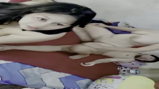 Tante Berbagi Kontol Suami