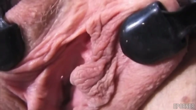 Rough Cunt Stimulation