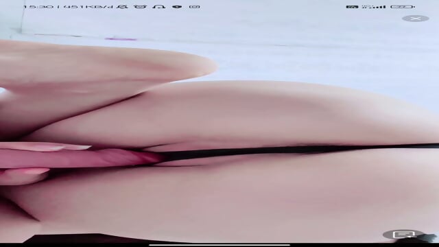 Gadis manis pink gak tahan lagi pengen colmek