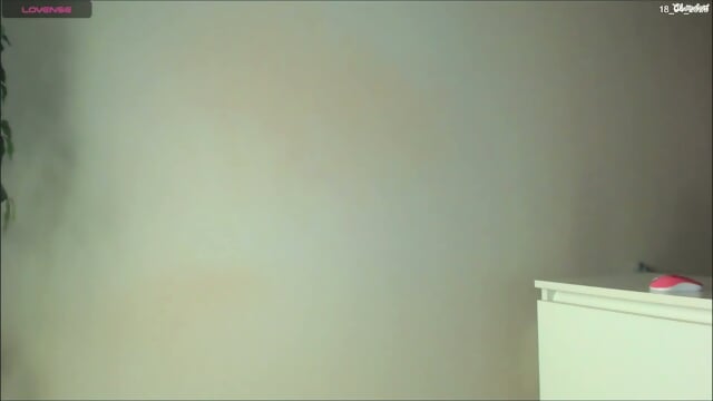 Hot Latina T879T4J6YUV4KY3U1KI35U216IL1