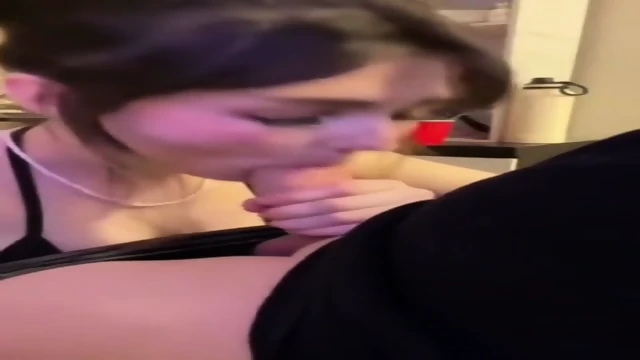 Bhai Ke Lund Ko Chus Chus Ke Behen Ne Pura Maal Piya