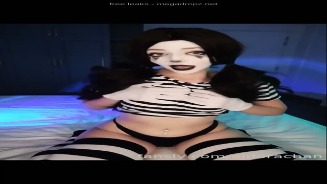 Youraldora Toys Her Asshole As The Mime