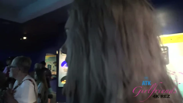 ATKGirlfriends.2019-12-06.Gabbie Carter.Gabbie Makes It to Hawaii!.mp4.