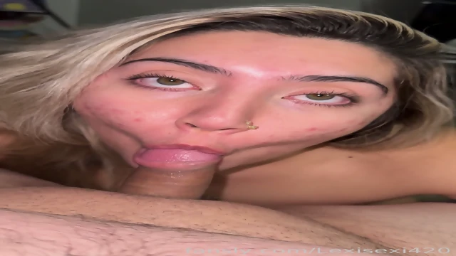 She Can't Stop Sucking!