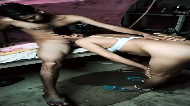 Patni Ne Lund Chusa Jab Tak Pati Ka Pani Na Nikla