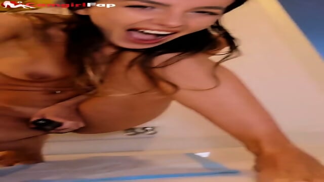 Cutie pie masturbating squirting hard and fucking